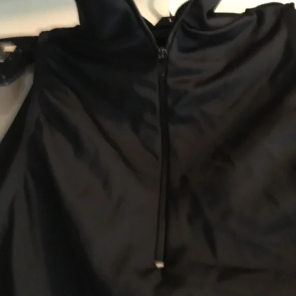 Zipper back crop top - Picture 3 of 4